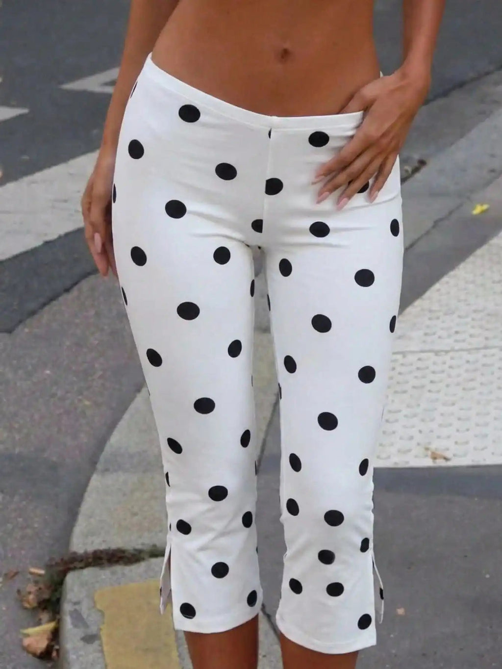 Black & White Polka Dot Capri Pants with Lace Ruffle Hem Women's Retro Print Stretch Capris 0