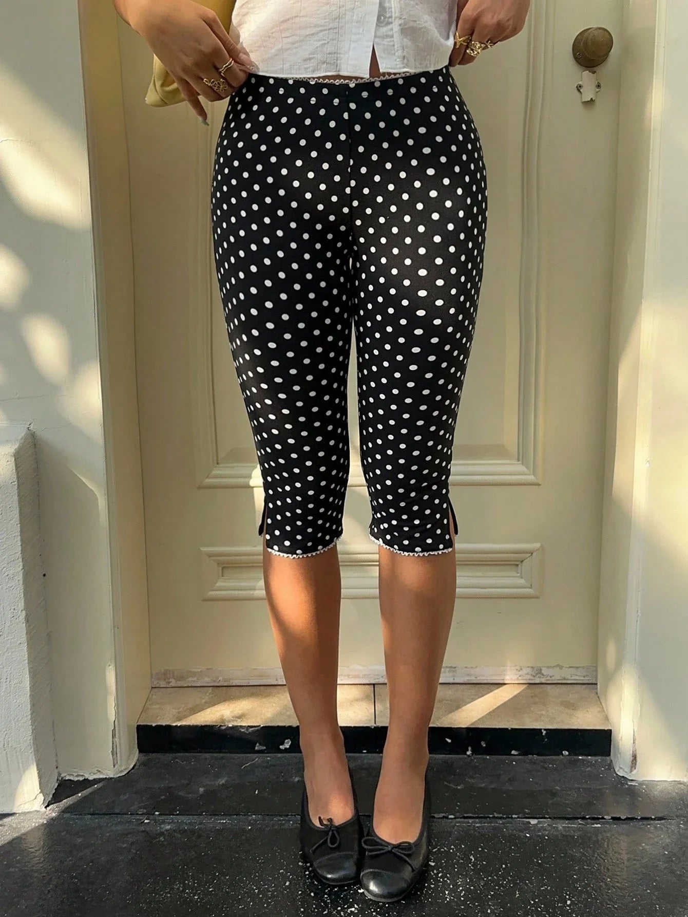 Black & White Polka Dot Capri Pants with Lace Ruffle Hem Women's Retro Print Stretch Capris 6
