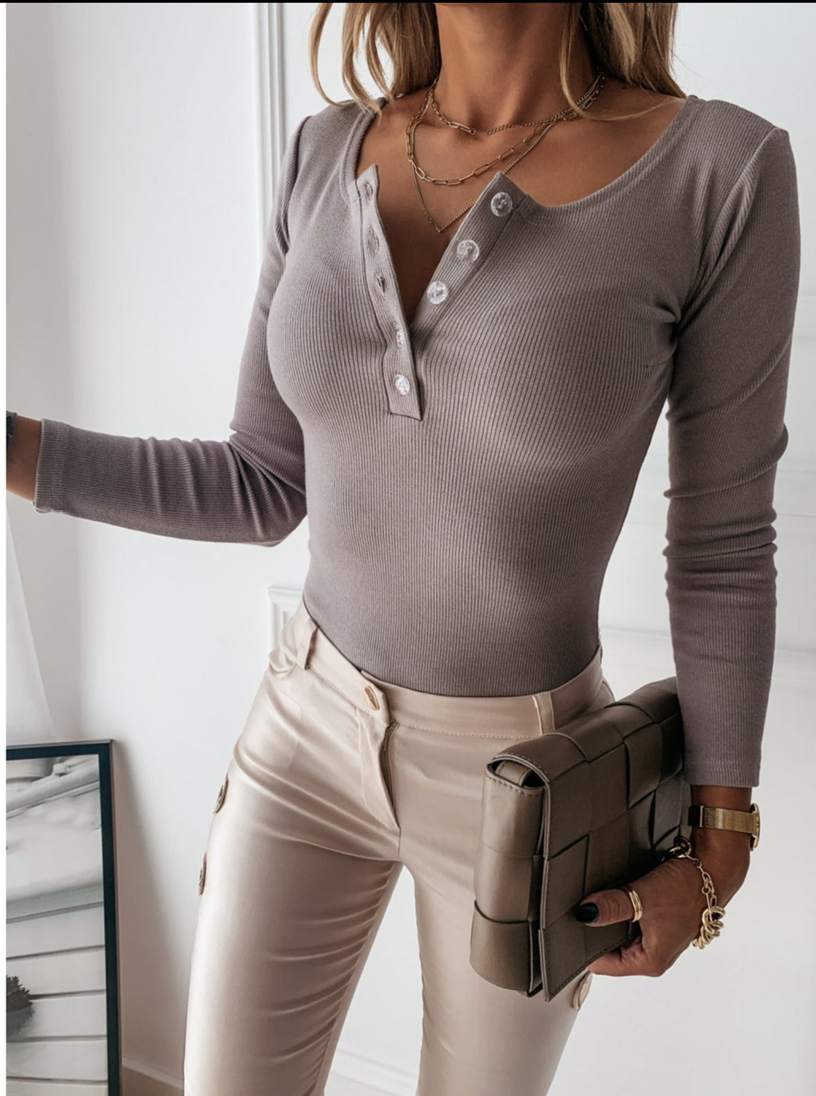 Elegant Collection | Women's Top with Ribbed Texture & Long Sleeves | Versatile Style for Everyday Fashion 2
