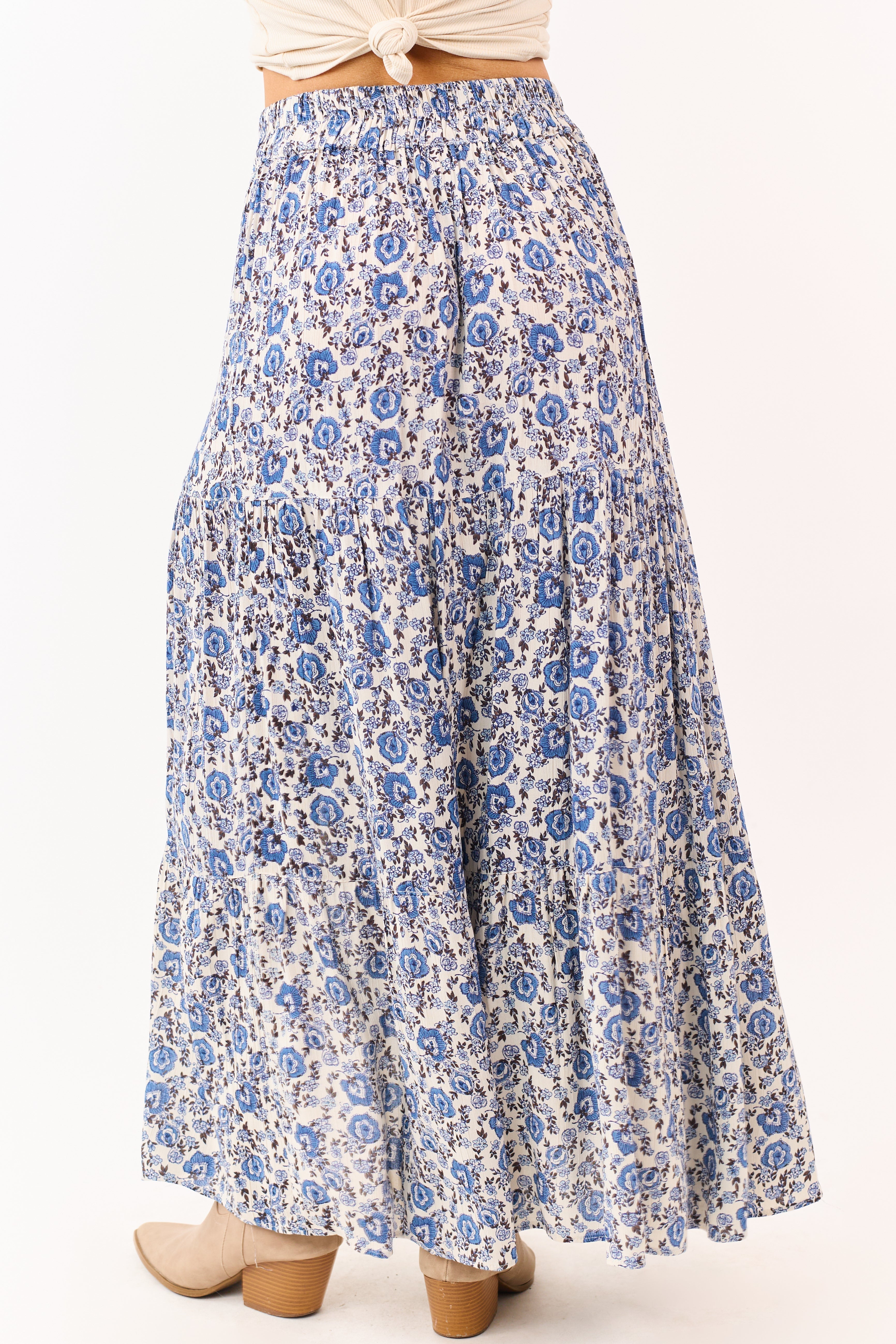 Floral Print Maxi Skirt – High Side Slit & Tiered Design 3
