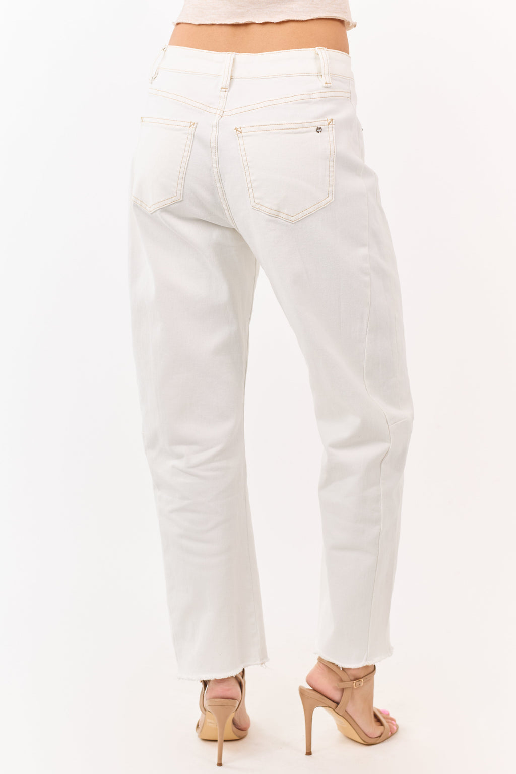 High Rise Stretchy Barrel Jeans with Frayed Hem 3