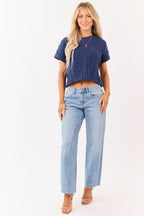 Light Wash Straight Jeans with Raw Hem – Versatile Fit 5