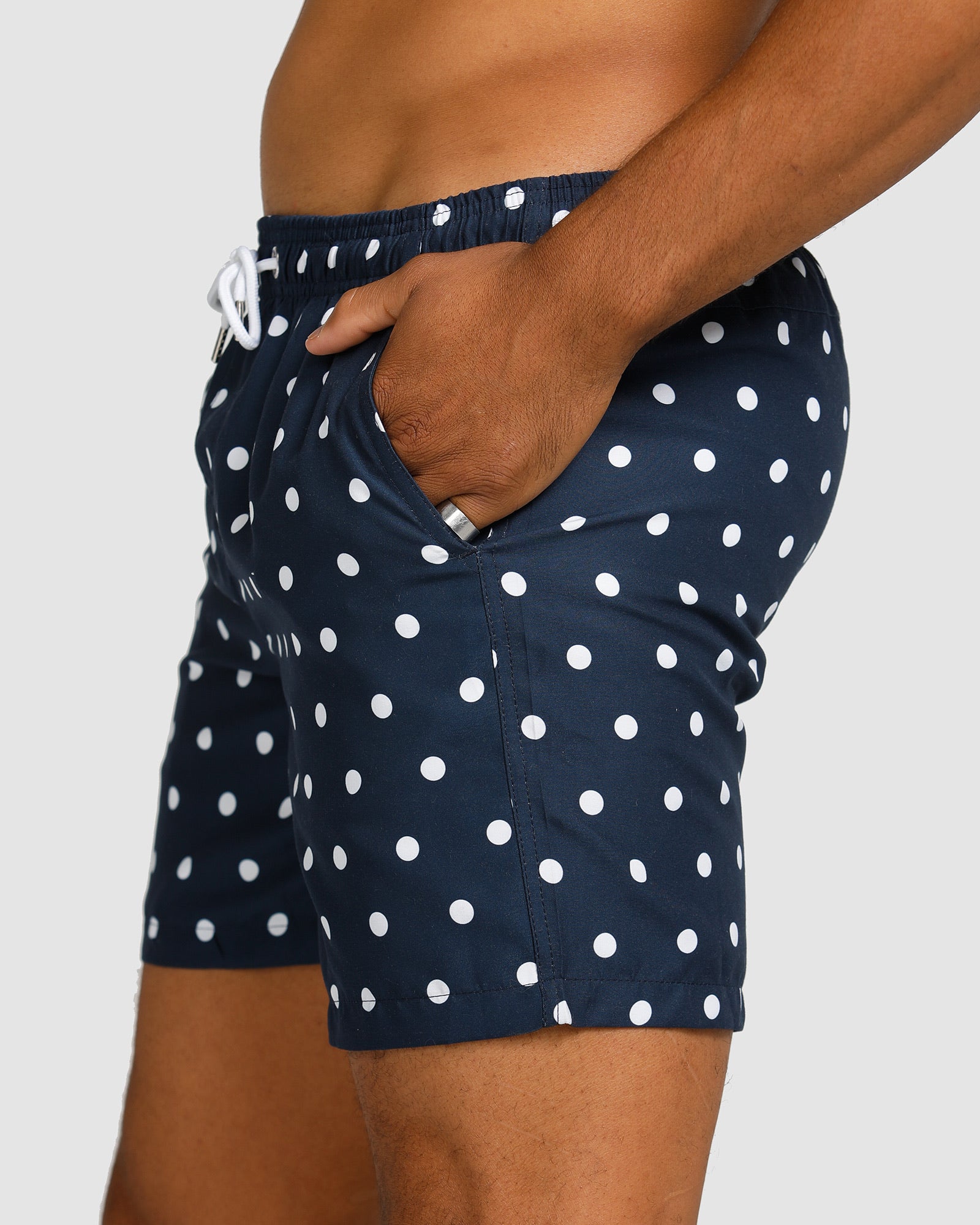Men's Swim Shorts with Quick-Drying Fabric – Stylish Navy Polka 2