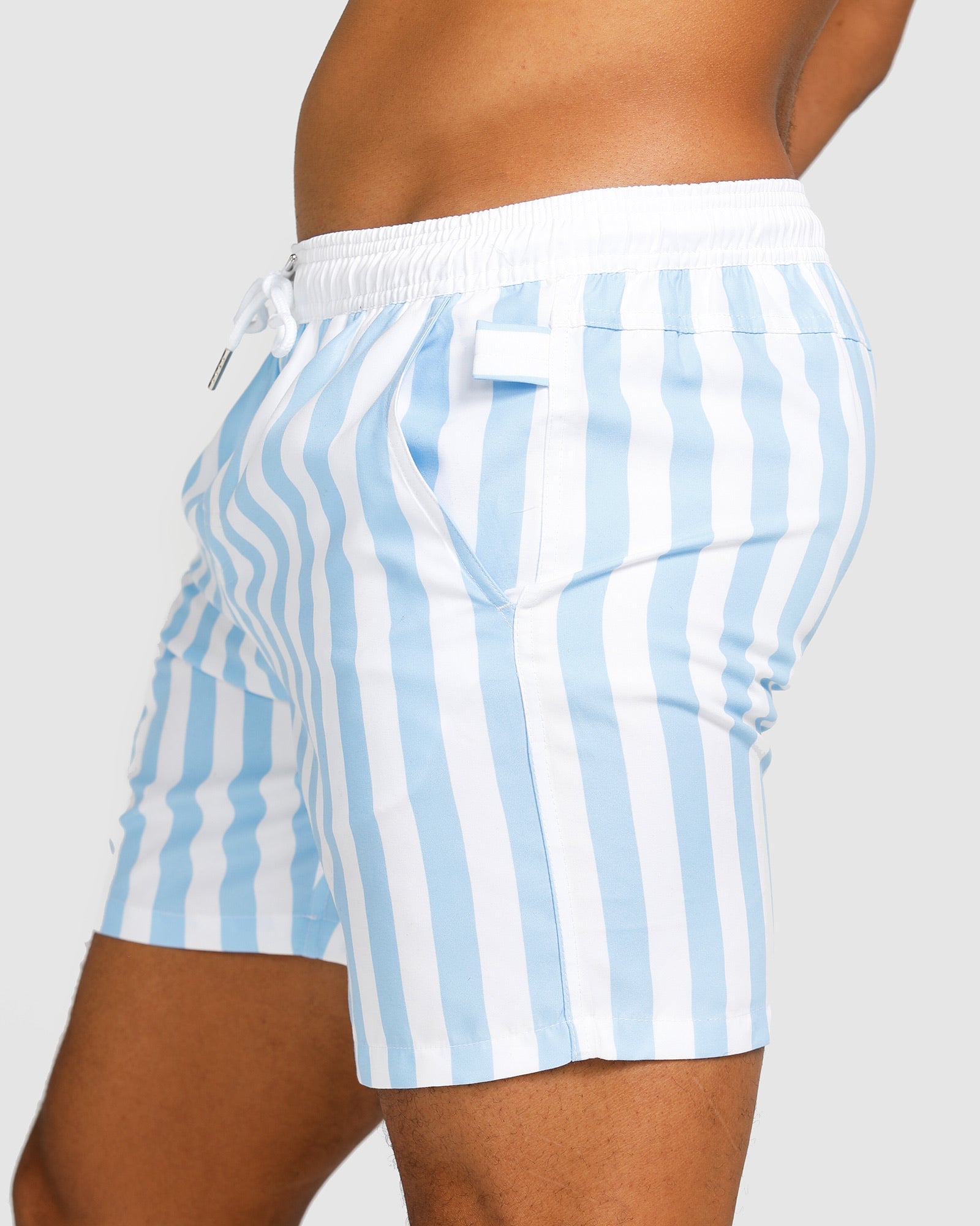 Men's Swim Trunks with Quick-Drying Fabric – Stylish Beachwear 2