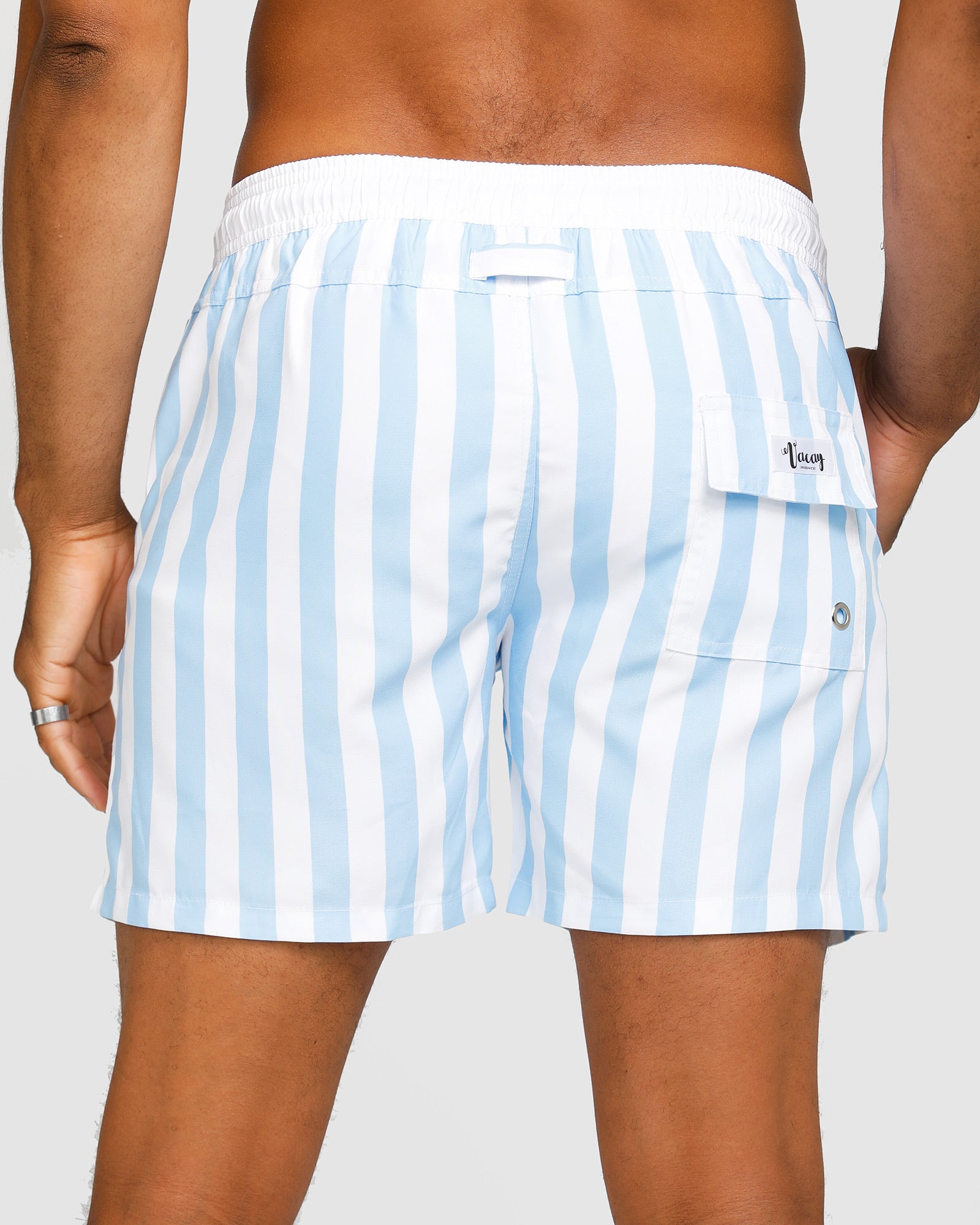 Men's Swim Trunks with Quick-Drying Fabric – Stylish Beachwear 3