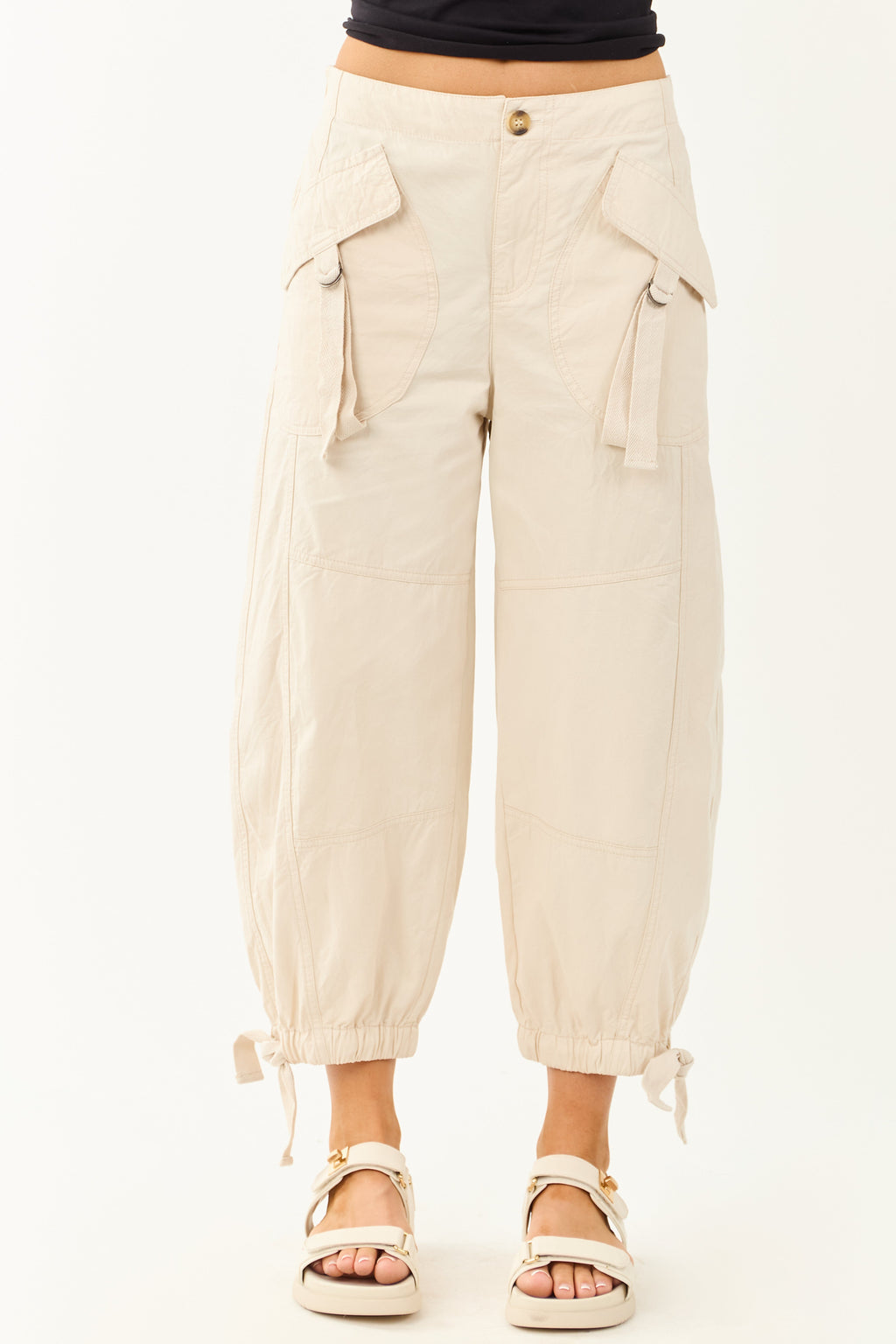 Stylish Joggers for Women with Cargo Pockets & Adjustable Hem 2