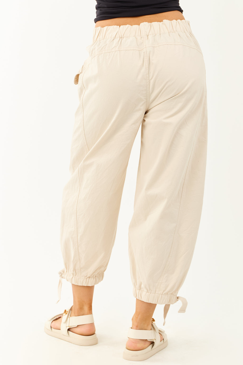 Stylish Joggers for Women with Cargo Pockets & Adjustable Hem 4