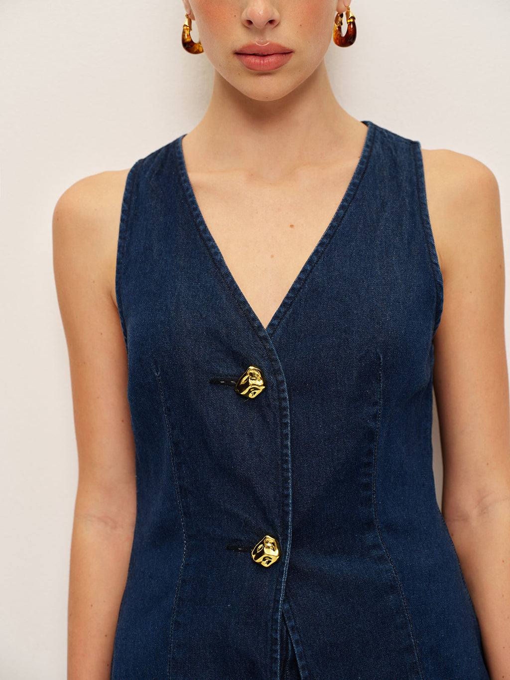 Women’s Tencel Denim Sleeveless Long Top — Shift Fit Metal Detail Casual Work Leisure Tunic Blouse 4
